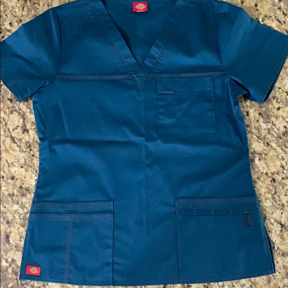 Dickies Scrub Top- Size: Small